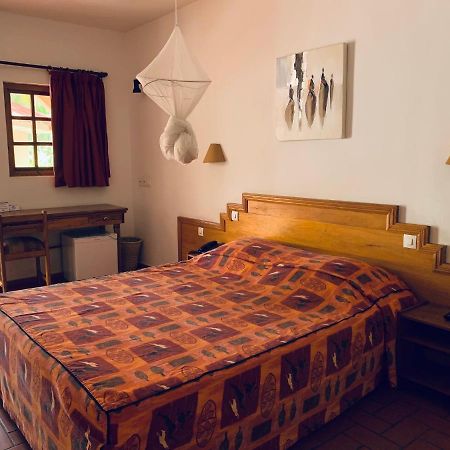 Les Jardins Du Flamboyant Hotel Ziguinchor Exterior photo