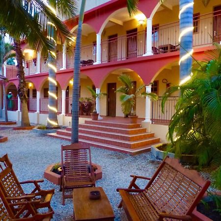 Les Jardins Du Flamboyant Hotel Ziguinchor Exterior photo