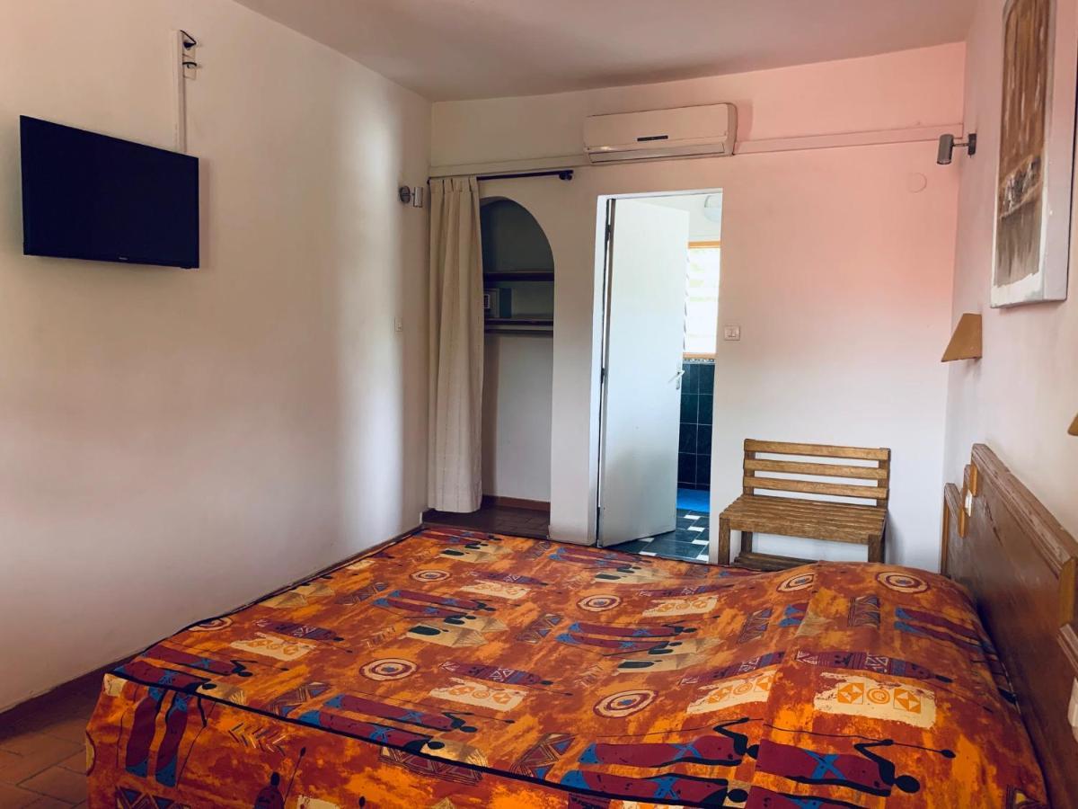 Les Jardins Du Flamboyant Hotel Ziguinchor Exterior photo