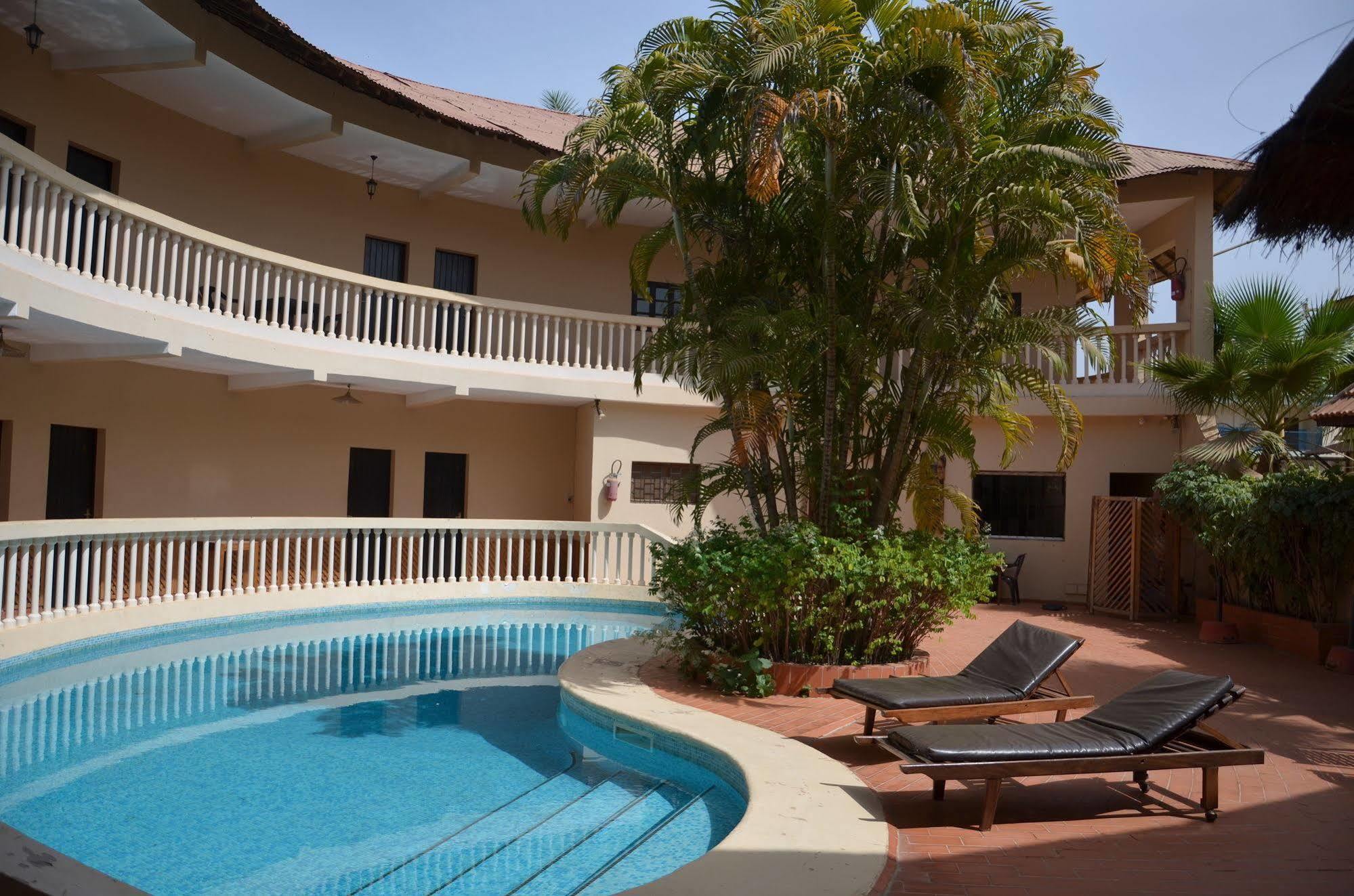 Les Jardins Du Flamboyant Hotel Ziguinchor Exterior photo